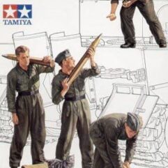 German Tank Ammo-Loading Crew 4 figures