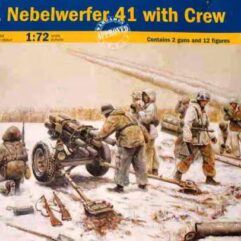 15 cm Nebelwerfer 41 with Crew